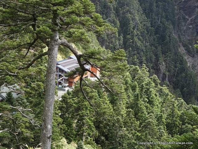 Paiyun Lodge from West Peak trail