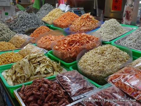 Qihou dried seafood market